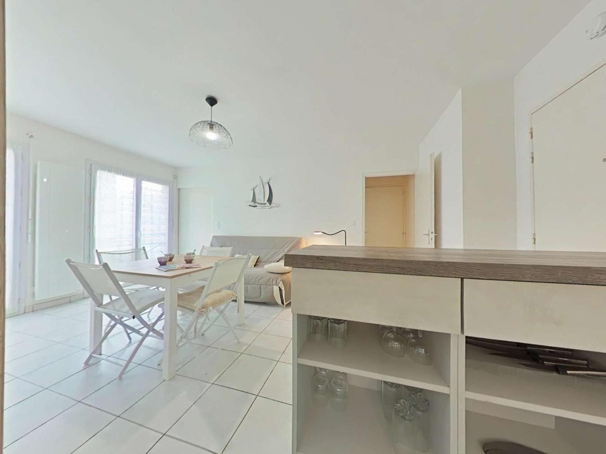 Appartement 2 Pieces Avec Parking Prive, Proche Plage Et Commerces, Saint-Gilles-Croix-De-Vie - Fr-1-224-783 Kültér fotó